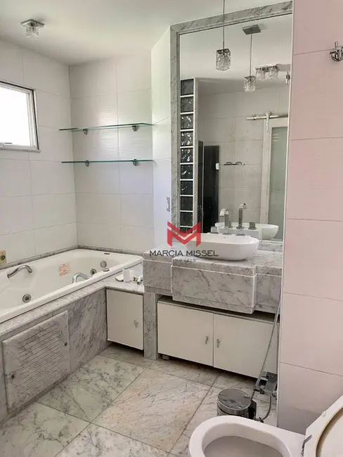 Foto 12 de Casa de Condomínio com 4 quartos para alugar, 200m2 em Duque Estrada, Nova Iguacu - RJ