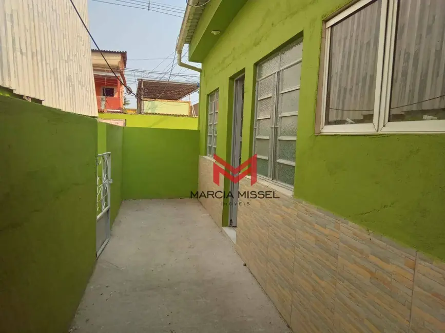 Foto 1 de Casa com 2 quartos para alugar, 360m2 em Jardim Alvorada, Nova Iguacu - RJ