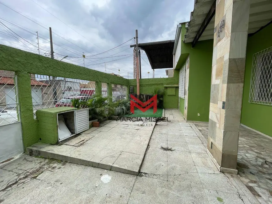 Foto 2 de Casa com 3 quartos à venda, 180m2 em Centro, Mesquita - RJ