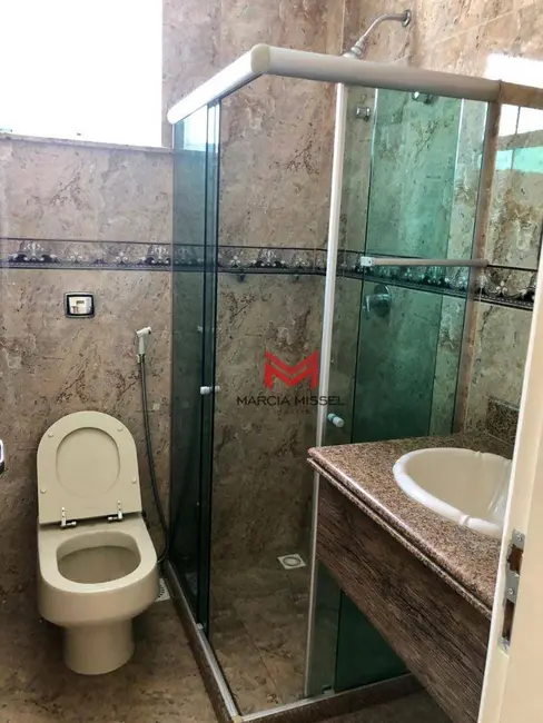 Casa de Condomínio com 4 quartos à venda, 200m2 em Duque Estrada, Nova Iguacu - RJ - imagem 9 Foto 9 de Casa de Condomínio com 4 quartos à venda, 200m2 em Duque Estrada, Nova Iguacu - RJ