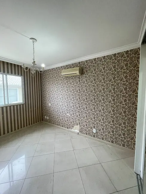 Casa de Condomínio com 4 quartos à venda, 200m2 em Duque Estrada, Nova Iguacu - RJ - imagem 8 Foto 8 de Casa de Condomínio com 4 quartos à venda, 200m2 em Duque Estrada, Nova Iguacu - RJ