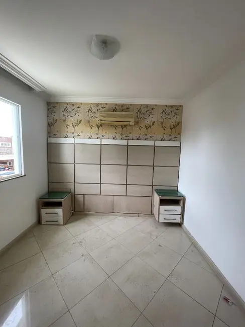 Casa de Condomínio com 4 quartos à venda, 200m2 em Duque Estrada, Nova Iguacu - RJ - imagem 4 Foto 4 de Casa de Condomínio com 4 quartos à venda, 200m2 em Duque Estrada, Nova Iguacu - RJ