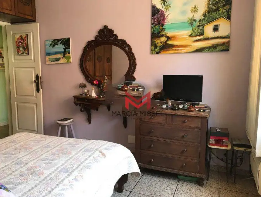 Casa com 4 quartos à venda e para alugar, 300m2 em Nova Iguacu - RJ - imagem 8 Foto 8 de Casa com 4 quartos à venda e para alugar, 300m2 em Nova Iguacu - RJ