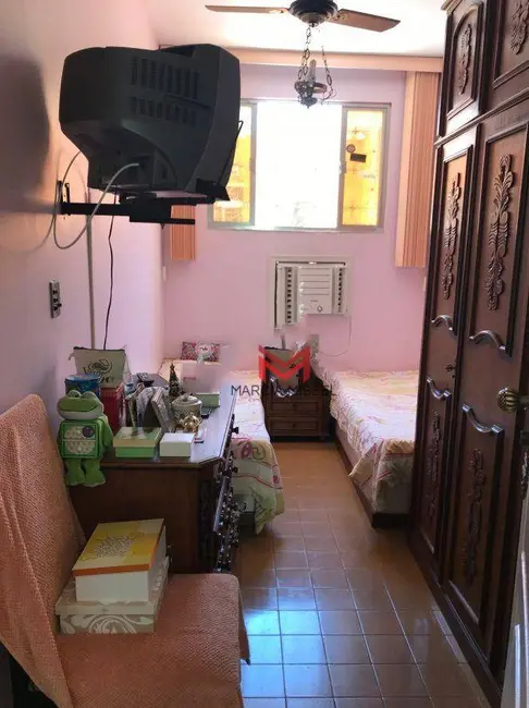 Casa com 4 quartos à venda e para alugar, 300m2 em Nova Iguacu - RJ - imagem 5 Foto 5 de Casa com 4 quartos à venda e para alugar, 300m2 em Nova Iguacu - RJ