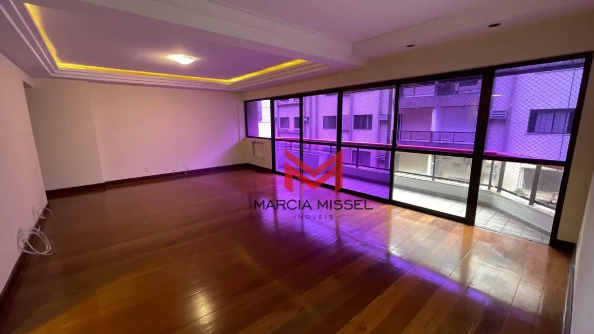 Apartamento com 4 quartos à venda, 207m2 em Centro, Nova Iguacu - RJ - imagem 3 Foto 3 de Apartamento com 4 quartos à venda, 207m2 em Centro, Nova Iguacu - RJ