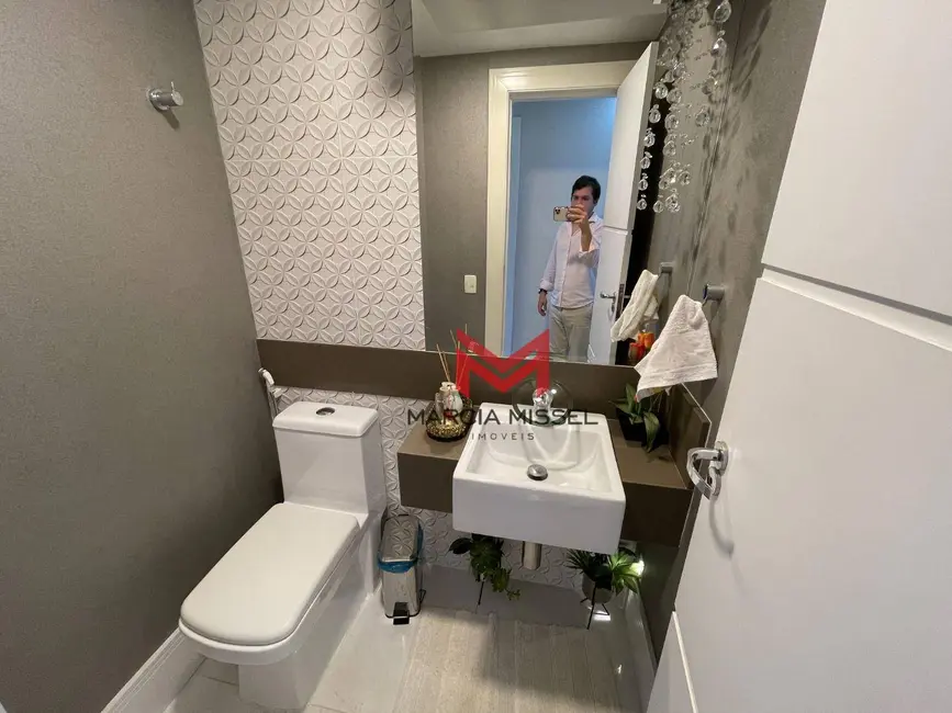Apartamento com 3 quartos à venda, 108m2 em Centro, Nova Iguacu - RJ - imagem 7 Foto 7 de Apartamento com 3 quartos à venda, 108m2 em Centro, Nova Iguacu - RJ