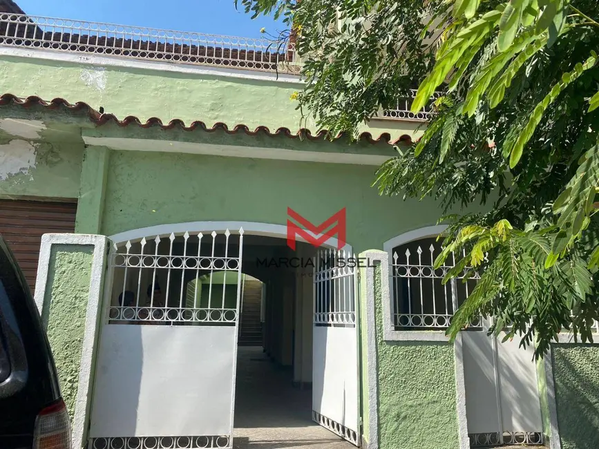 Foto 2 de Casa com 4 quartos para alugar, 360m2 em Posse, Nova Iguacu - RJ