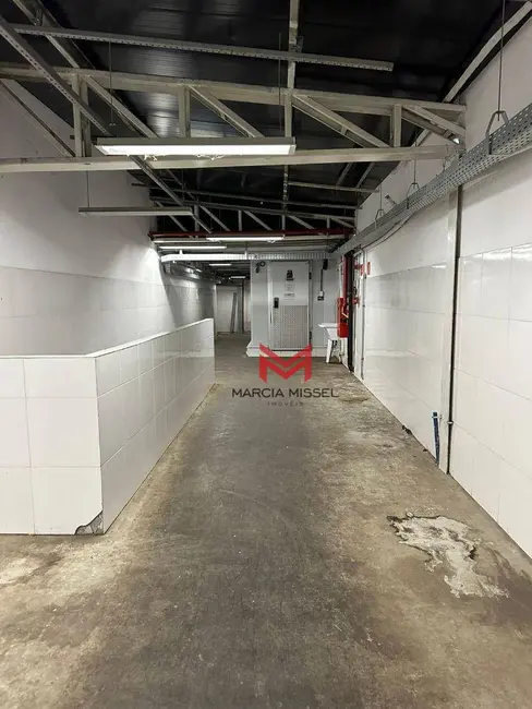 Loja à venda, 2700m2 em Centro, Nova Iguacu - RJ - imagem 9 Foto 9 de Loja à venda, 2700m2 em Centro, Nova Iguacu - RJ