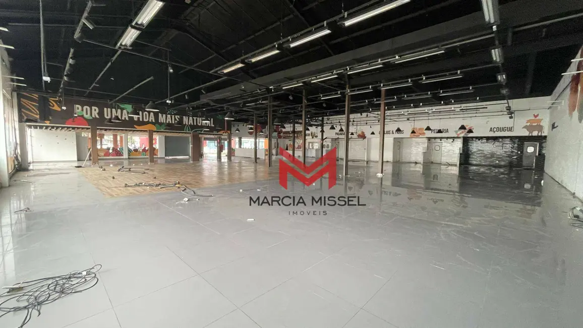 Loja à venda, 2700m2 em Centro, Nova Iguacu - RJ - imagem 5 Foto 5 de Loja à venda, 2700m2 em Centro, Nova Iguacu - RJ