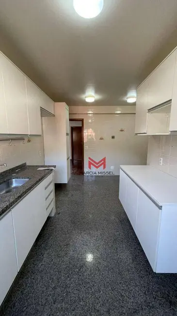 Foto 2 de Apartamento com 4 quartos para alugar, 308m2 em Caonze, Nova Iguacu - RJ