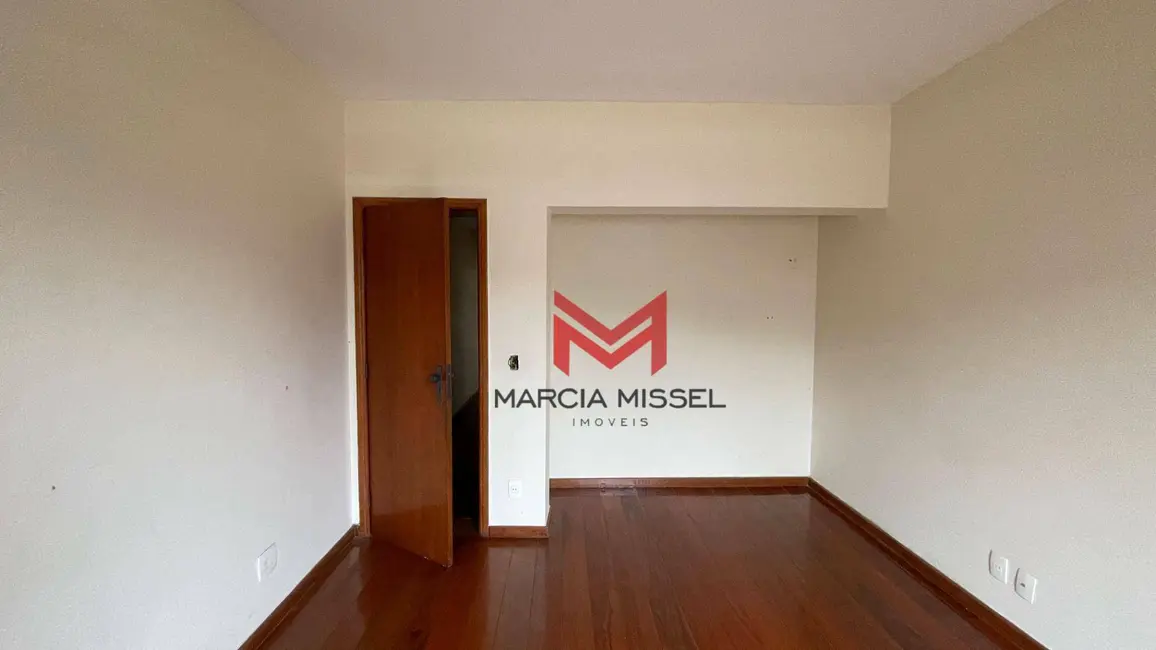 Foto 8 de Apartamento com 3 quartos à venda, 198m2 em Caonze, Nova Iguacu - RJ