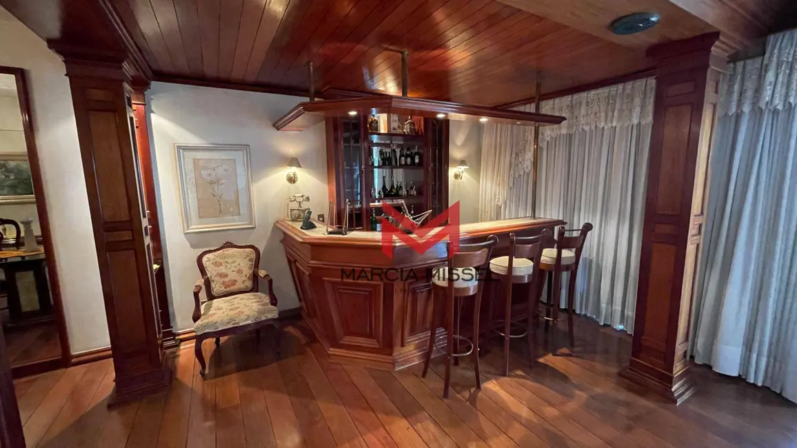 Apartamento com 3 quartos à venda, 600m2 em Centro, Nova Iguacu - RJ - imagem 4 Foto 4 de Apartamento com 3 quartos à venda, 600m2 em Centro, Nova Iguacu - RJ