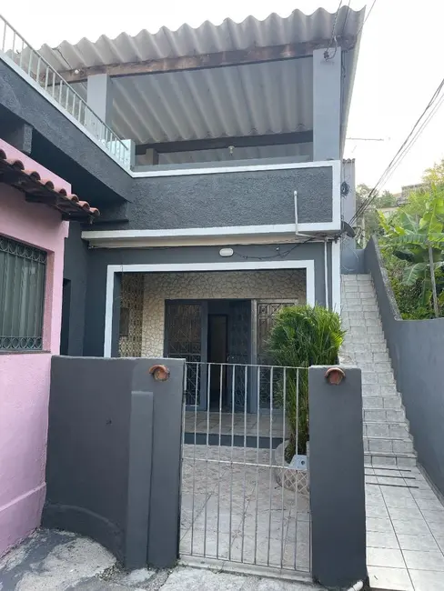 Foto 1 de Casa com 4 quartos para alugar, 1584m2 em Caonze, Nova Iguacu - RJ
