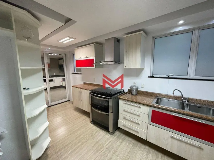 Casa de Condomínio com 5 quartos à venda, 200m2 em Duque Estrada, Nova Iguacu - RJ - imagem 7 Foto 7 de Casa de Condomínio com 5 quartos à venda, 200m2 em Duque Estrada, Nova Iguacu - RJ