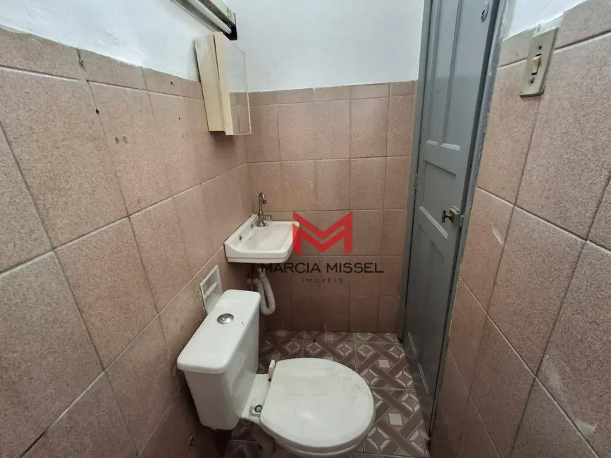 Foto 7 de Casa com 1 quarto para alugar, 51m2 em Califórnia, Nova Iguacu - RJ