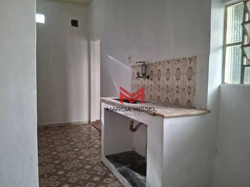 Foto 9 de Casa com 1 quarto para alugar, 51m2 em Califórnia, Nova Iguacu - RJ