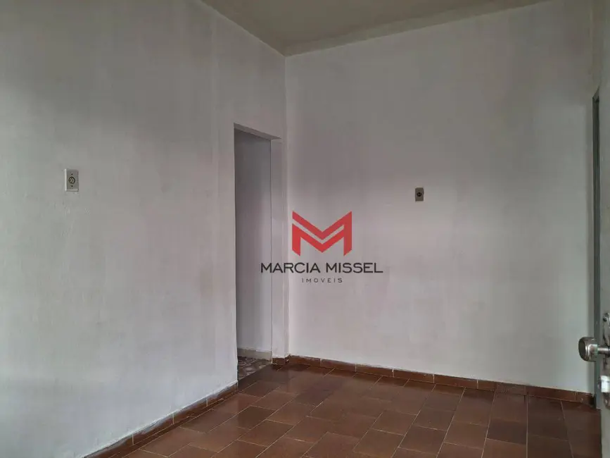 Foto 3 de Casa com 1 quarto para alugar, 51m2 em Califórnia, Nova Iguacu - RJ