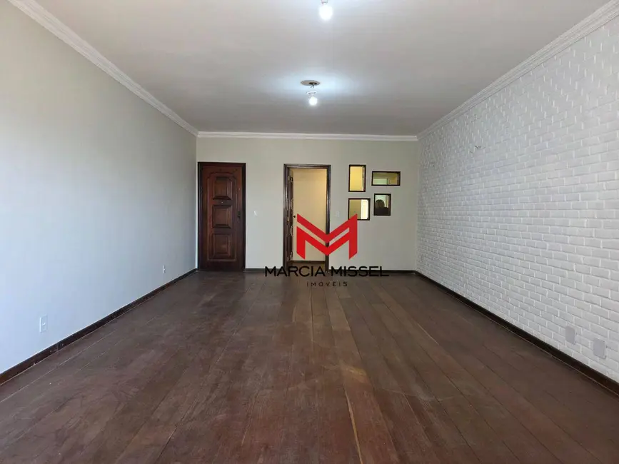 Apartamento com 4 quartos à venda, 288m2 em Centro, Nova Iguacu - RJ - imagem 3 Foto 3 de Apartamento com 4 quartos à venda, 288m2 em Centro, Nova Iguacu - RJ