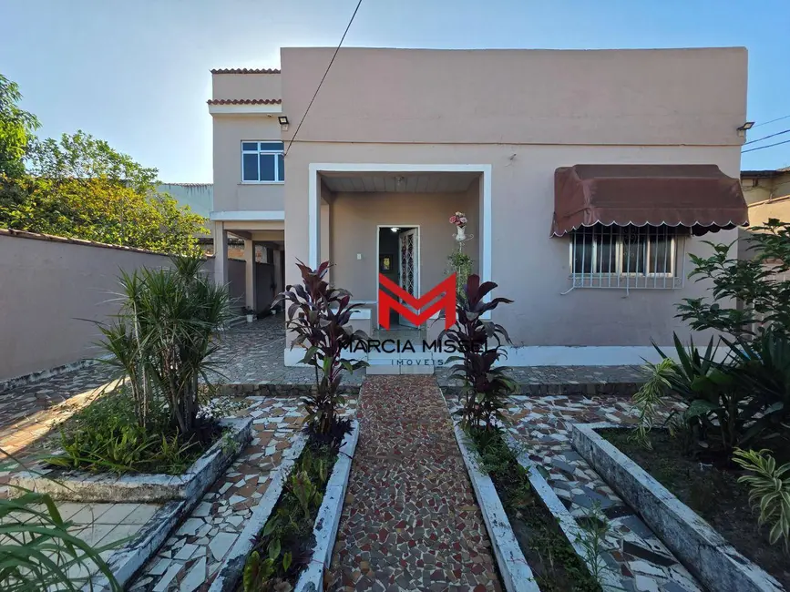 Casa com 4 quartos à venda, 406m2 em Vila Treze de Maio, Nova Iguacu - RJ - imagem 2 Foto 2 de Casa com 4 quartos à venda, 406m2 em Vila Treze de Maio, Nova Iguacu - RJ