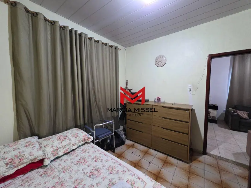 Casa com 4 quartos à venda, 406m2 em Vila Treze de Maio, Nova Iguacu - RJ - imagem 7 Foto 7 de Casa com 4 quartos à venda, 406m2 em Vila Treze de Maio, Nova Iguacu - RJ