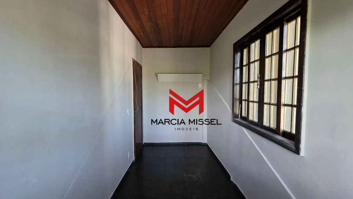 Foto 6 de Sobrado com 3 quartos para alugar, 120m2 em Nova Iguacu - RJ