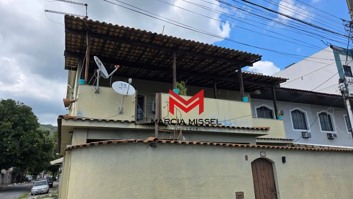 Foto 1 de Sobrado com 3 quartos para alugar, 120m2 em Nova Iguacu - RJ