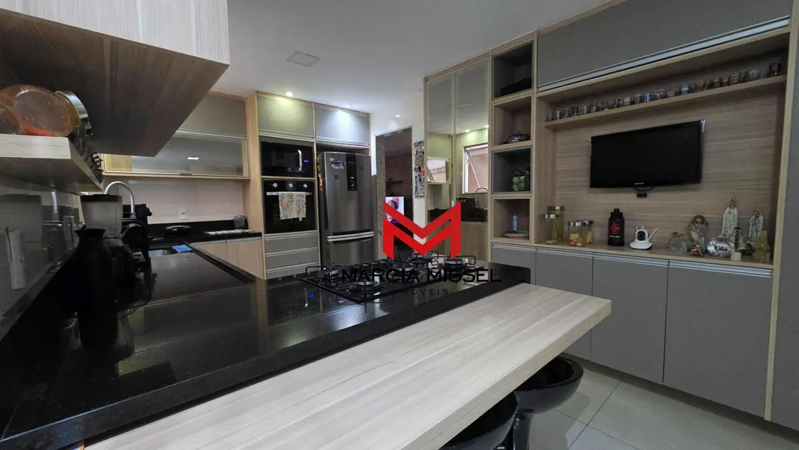 Foto 5 de Casa de Condomínio com 4 quartos à venda e para alugar, 200m2 em Nova Iguacu - RJ