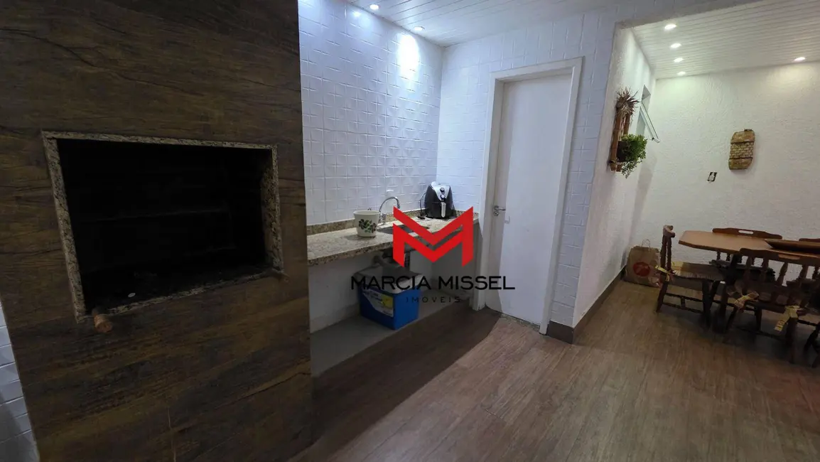 Foto 8 de Casa de Condomínio com 4 quartos à venda e para alugar, 200m2 em Nova Iguacu - RJ