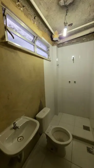 Casa com 9 quartos à venda e para alugar, 437m2 em Centro, Nova Iguacu - RJ - imagem 9 Foto 9 de Casa com 9 quartos à venda e para alugar, 437m2 em Centro, Nova Iguacu - RJ