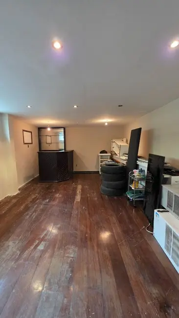 Casa com 9 quartos à venda e para alugar, 437m2 em Centro, Nova Iguacu - RJ - imagem 5 Foto 5 de Casa com 9 quartos à venda e para alugar, 437m2 em Centro, Nova Iguacu - RJ