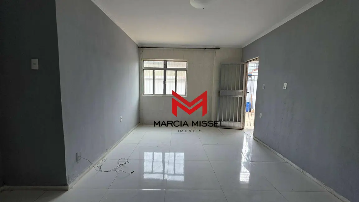 Foto 5 de Casa com 2 quartos para alugar, 348m2 em Kennedy, Nova Iguacu - RJ