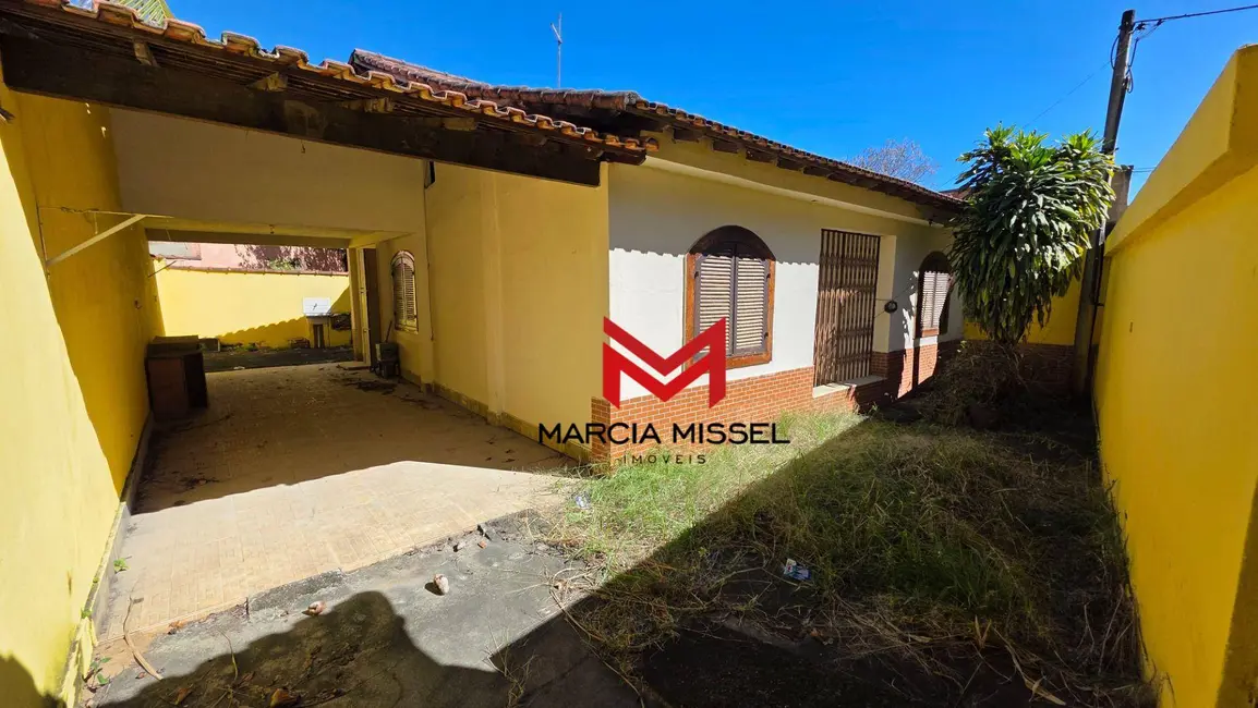 Foto 2 de Casa com 4 quartos à venda, 178m2 em Hiterland, Belford Roxo - RJ