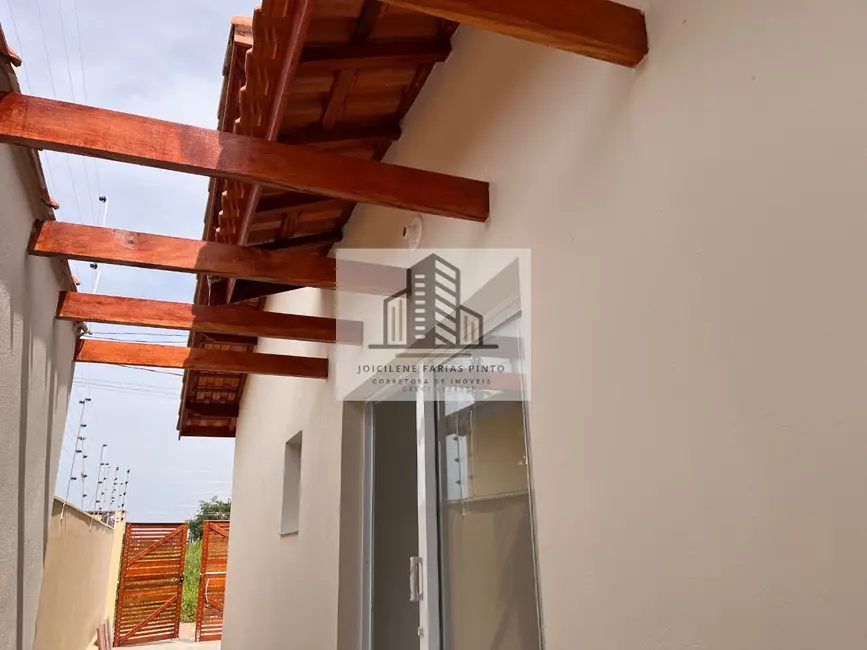 Casa com 2 quartos à venda, 75m2 em Itanhaem - SP - imagem 3 Foto 3 de Casa com 2 quartos à venda, 75m2 em Itanhaem - SP