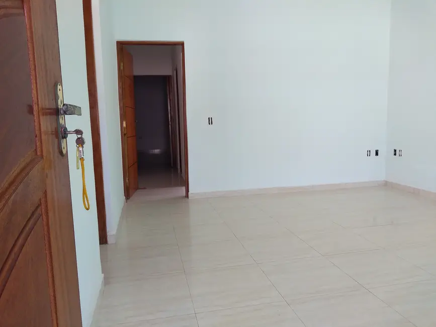 Foto 2 de Casa com 3 quartos à venda, 174m2 em Itanhaem - SP