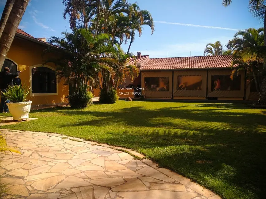 Foto 1 de Casa com 4 quartos à venda, 216m2 em Itanhaem - SP