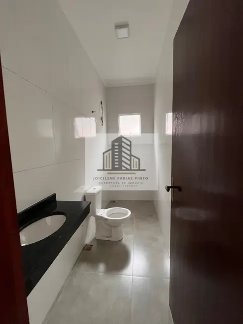 Casa com 2 quartos à venda, 73m2 em Itanhaem - SP - imagem 8 Foto 8 de Casa com 2 quartos à venda, 73m2 em Itanhaem - SP