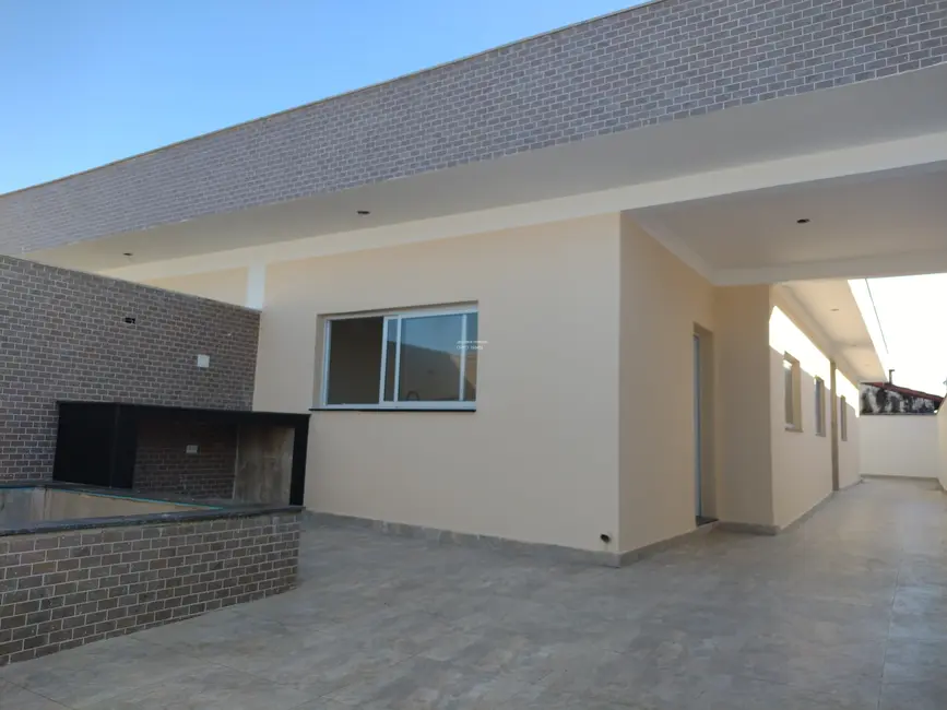 Foto 1 de Casa com 3 quartos à venda, 77m2 em Itanhaem - SP