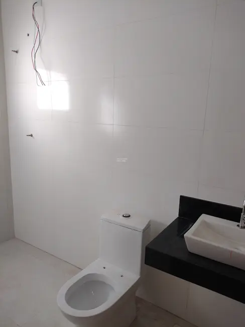 Foto 3 de Casa com 3 quartos à venda, 77m2 em Itanhaem - SP