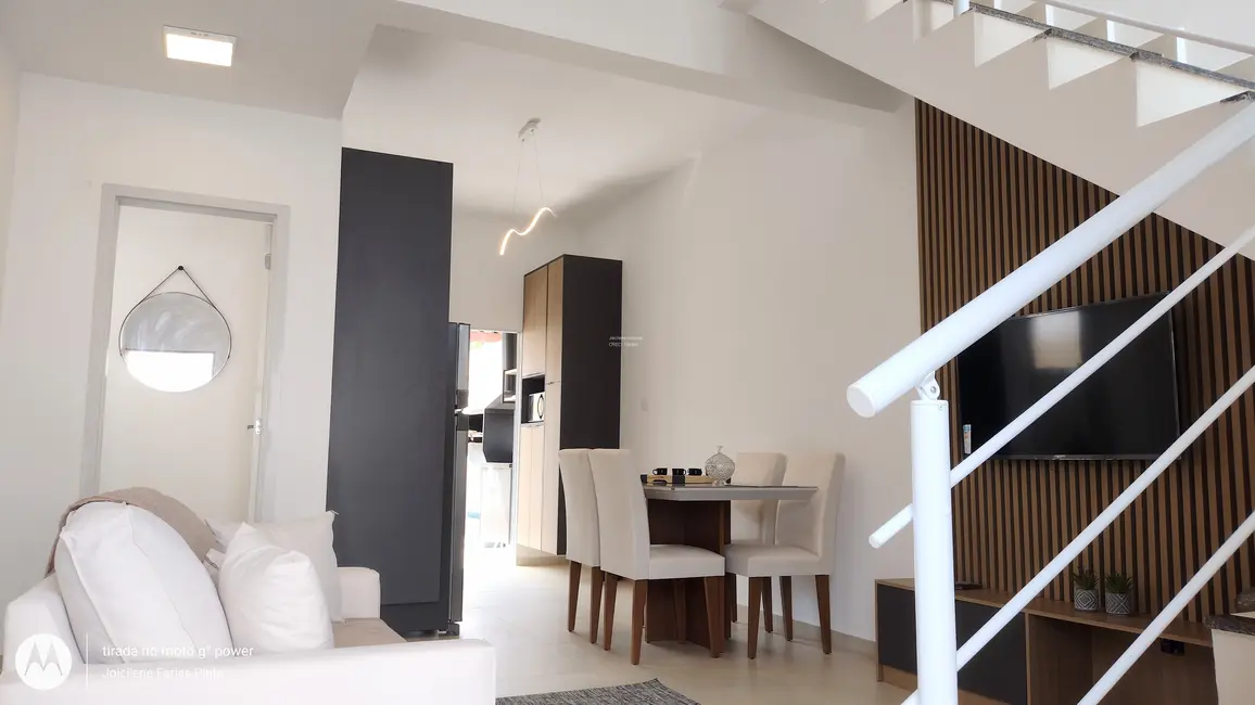 Foto 2 de Casa com 2 quartos à venda, 85m2 em Itanhaem - SP