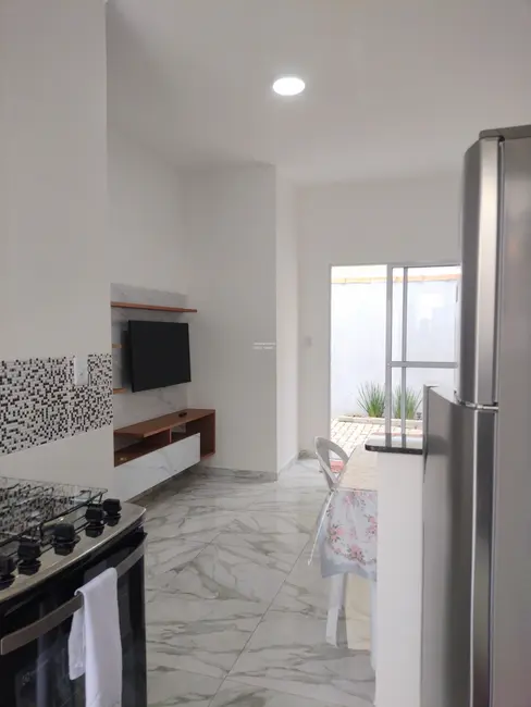 Casa de Condomínio com 2 quartos para alugar, 57m2 em Itanhaem - SP - imagem 4 Foto 4 de Casa de Condomínio com 2 quartos para alugar, 57m2 em Itanhaem - SP