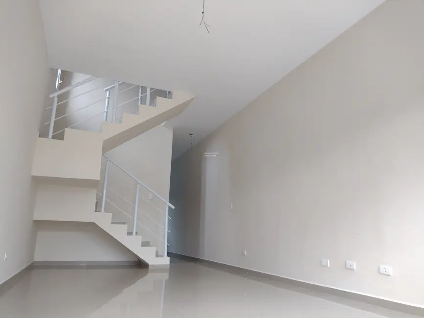 Foto 2 de Casa com 2 quartos à venda, 81m2 em Itanhaem - SP