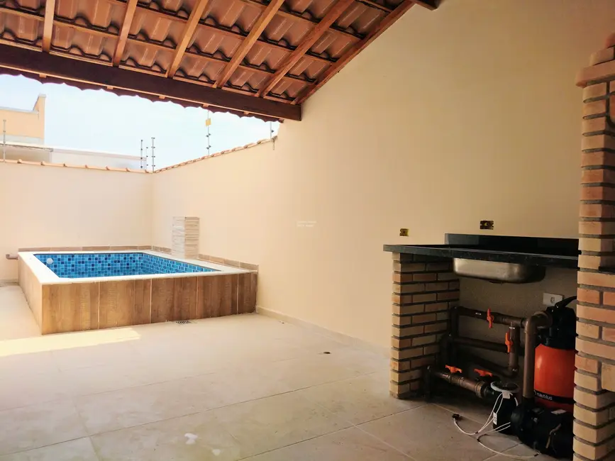 Casa de Condomínio com 2 quartos à venda, 90m2 em Itanhaem - SP - imagem 9 Foto 9 de Casa de Condomínio com 2 quartos à venda, 90m2 em Itanhaem - SP