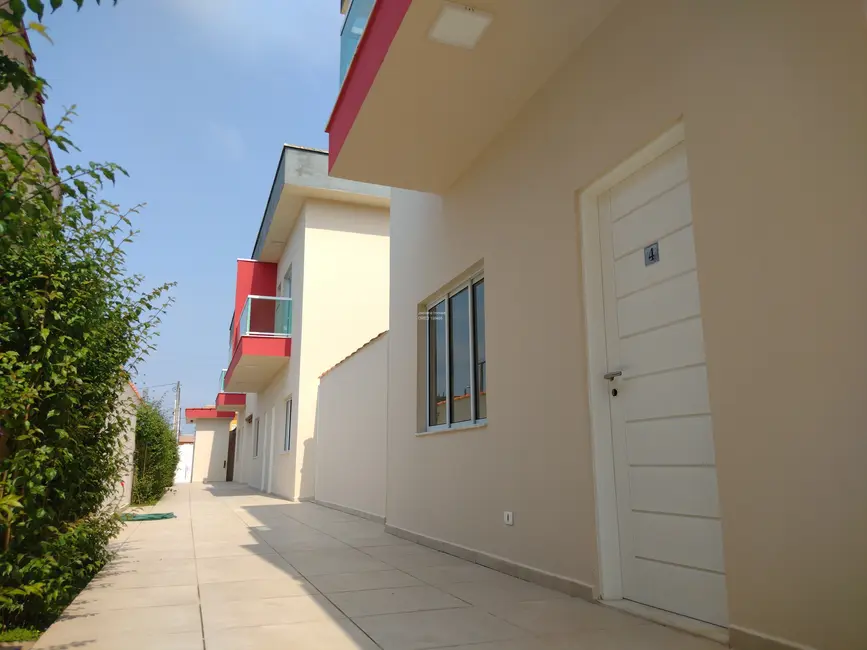 Foto 1 de Casa de Condomínio com 2 quartos à venda, 90m2 em Itanhaem - SP