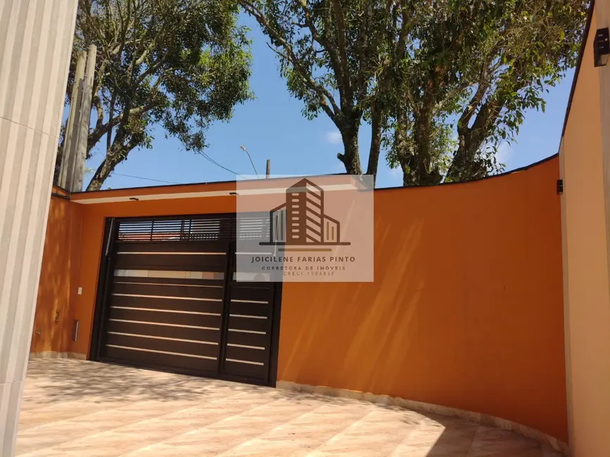 Foto 3 de Casa com 3 quartos à venda, 126m2 em Itanhaem - SP