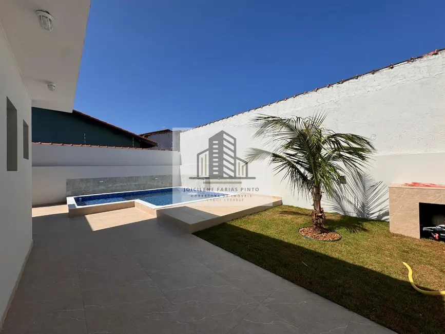 Foto 6 de Casa com 2 quartos à venda, 77m2 em Itanhaem - SP