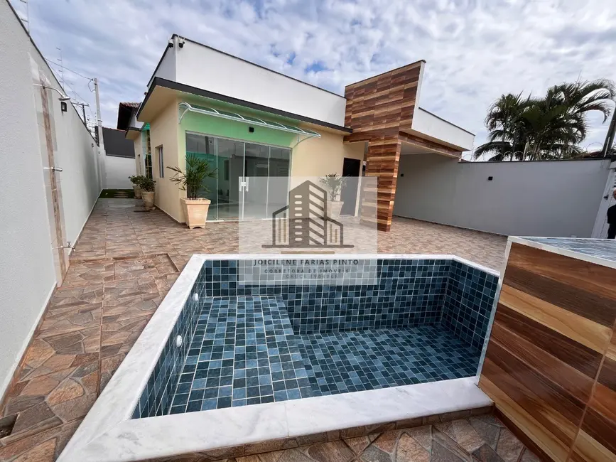Foto 1 de Casa com 3 quartos à venda, 95m2 em Itanhaem - SP
