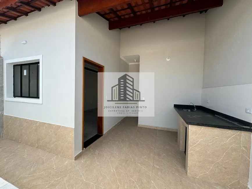 Foto 6 de Casa com 3 quartos à venda, 75m2 em Itanhaem - SP