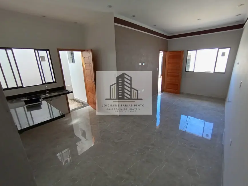 Foto 4 de Casa com 3 quartos à venda, 75m2 em Itanhaem - SP