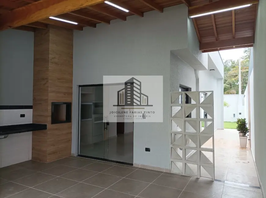 Foto 8 de Casa com 3 quartos à venda, 135m2 em Itanhaem - SP