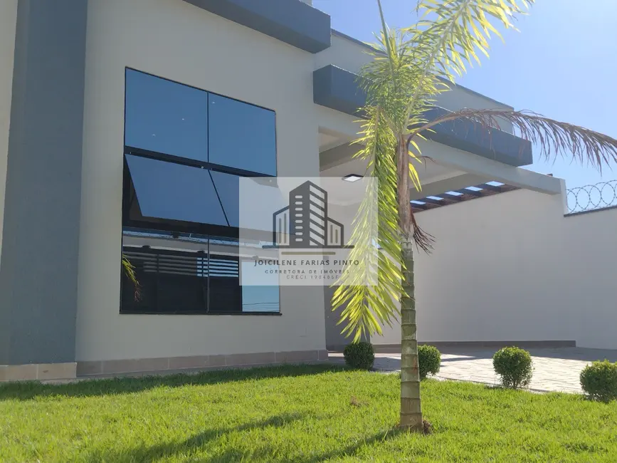 Foto 2 de Casa com 3 quartos à venda, 135m2 em Itanhaem - SP